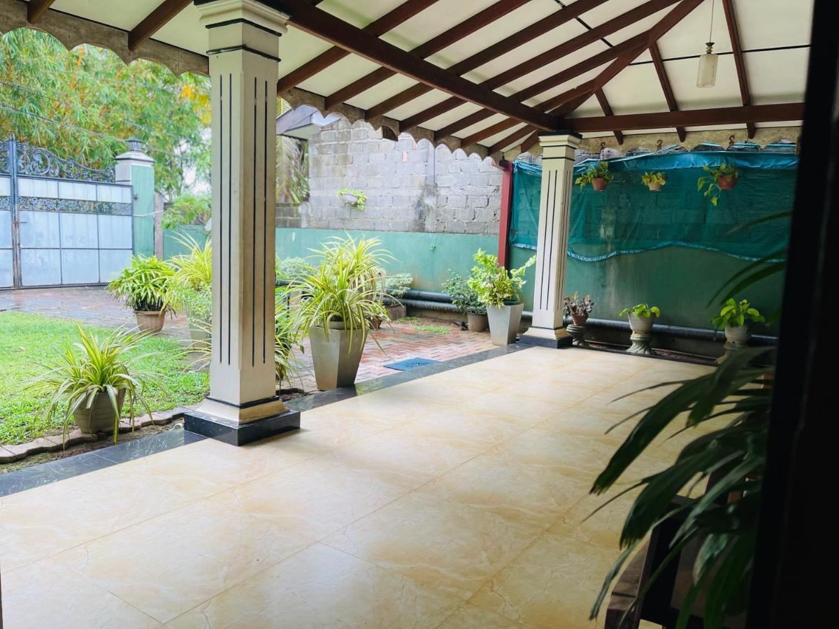 Shalomi'S Villa & Happy Home Negombo Exterior foto